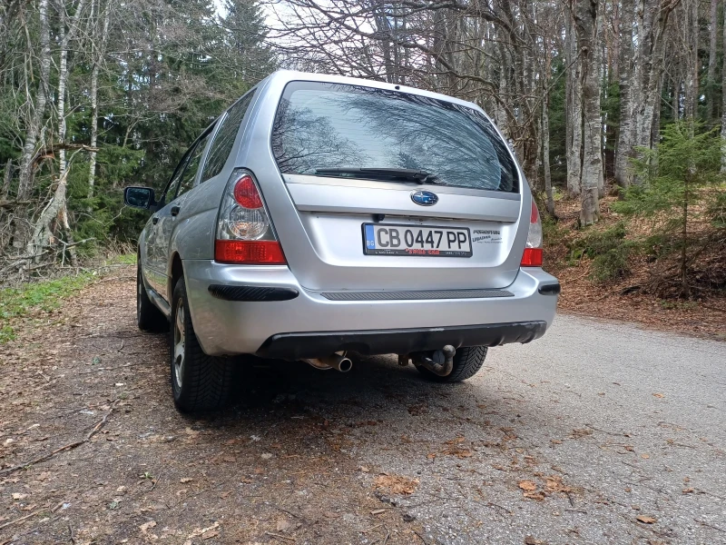 Subaru Forester 2.0Х, снимка 11 - Автомобили и джипове - 52888086