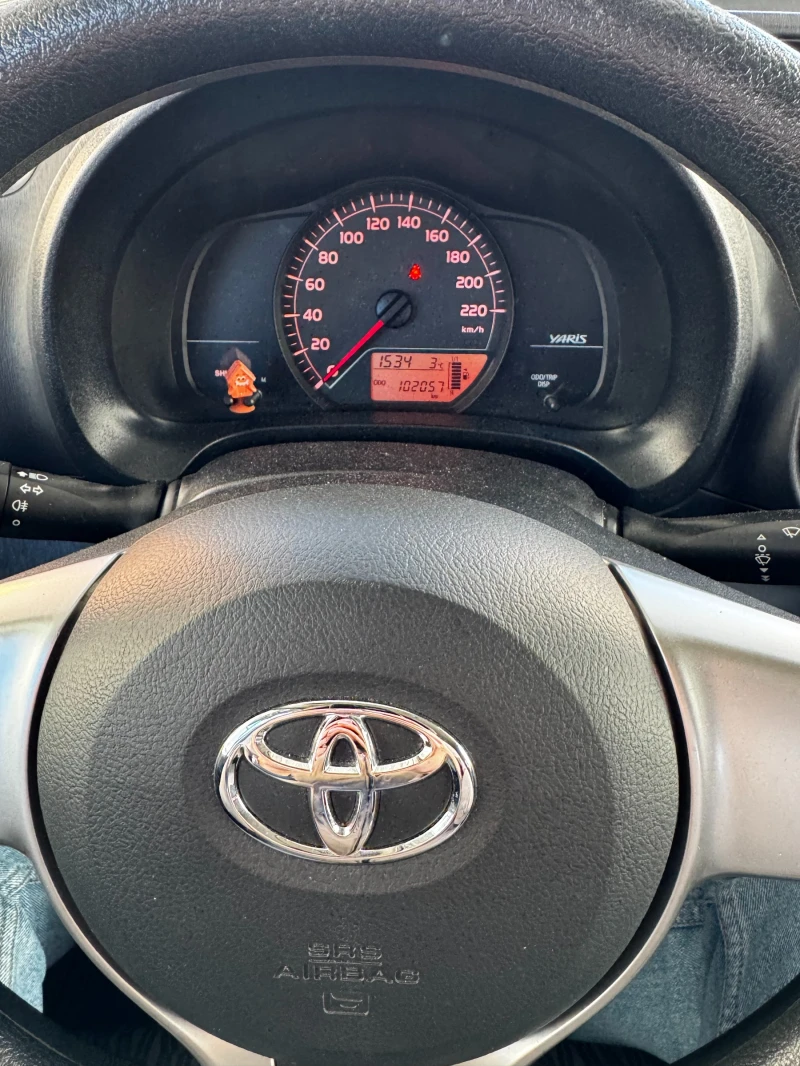 Toyota Yaris 1.0, снимка 6 - Автомобили и джипове - 53133601