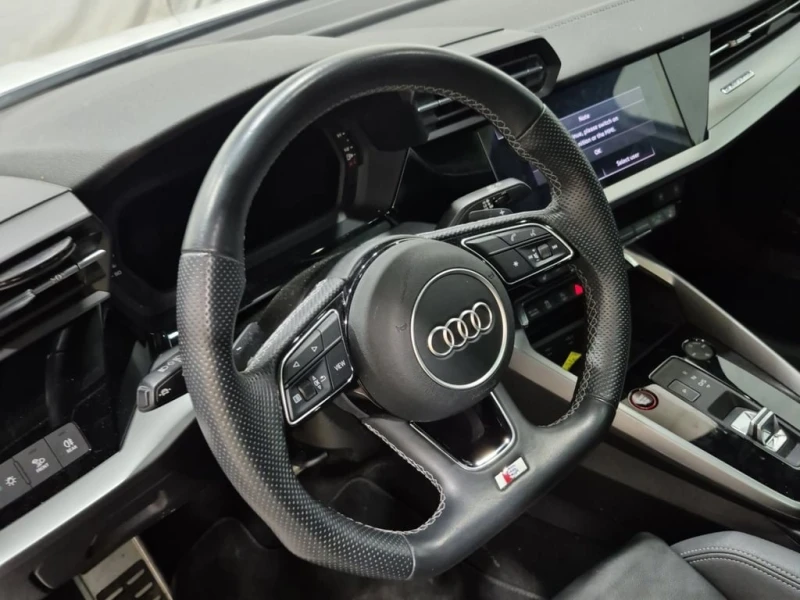 Audi S3 / KOMFORT / VOICE CONTROL / PANO / CARFAX, снимка 12 - Автомобили и джипове - 53245934