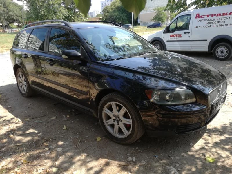 Volvo V50 1.6 HDI, снимка 3 - Автомобили и джипове - 33906354