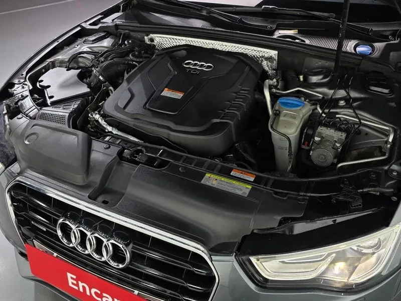 Audi A5 2.0 TDI Quattro Dynamic Sportsback 8Ta - изображение 6