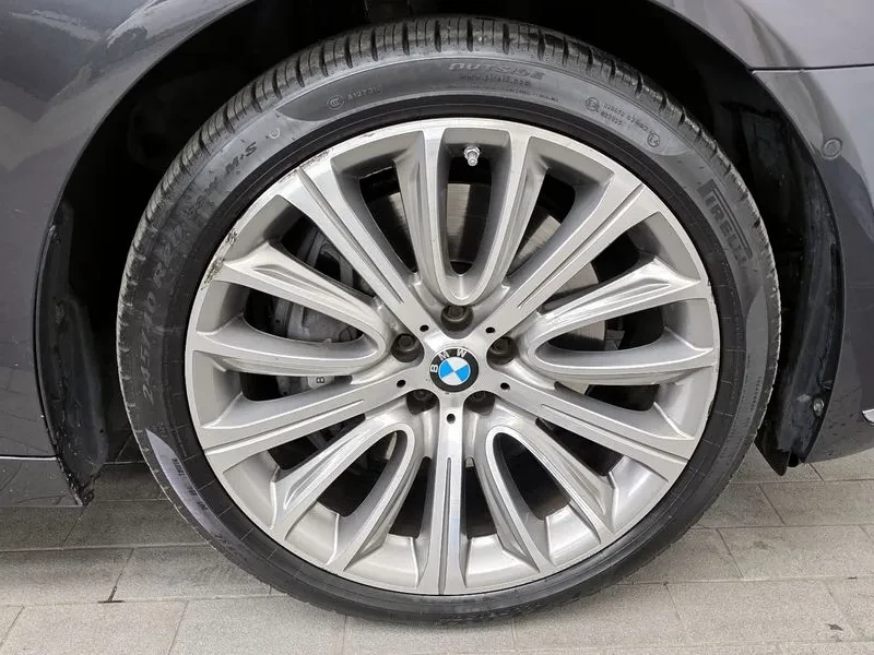 BMW 750 Li (G11)  xDrive, снимка 5 - Автомобили и джипове - 55091165