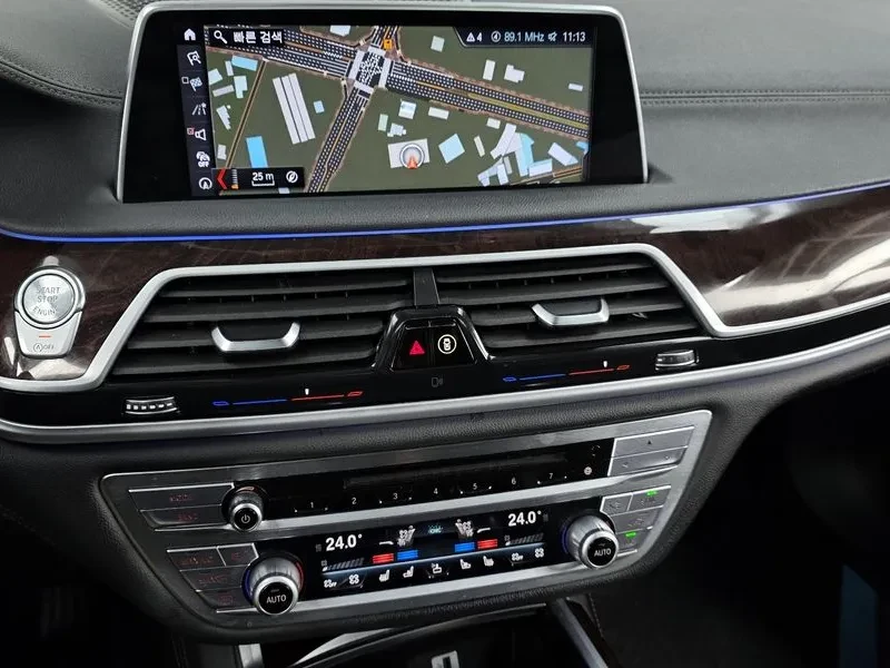 BMW 750 Li (G11)  xDrive, снимка 14 - Автомобили и джипове - 55091165