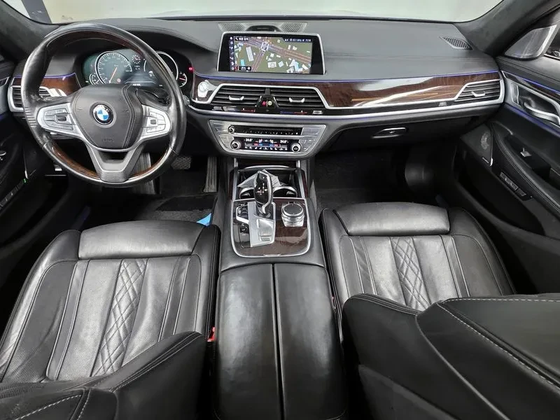 BMW 750 Li (G11)  xDrive, снимка 7 - Автомобили и джипове - 55091165