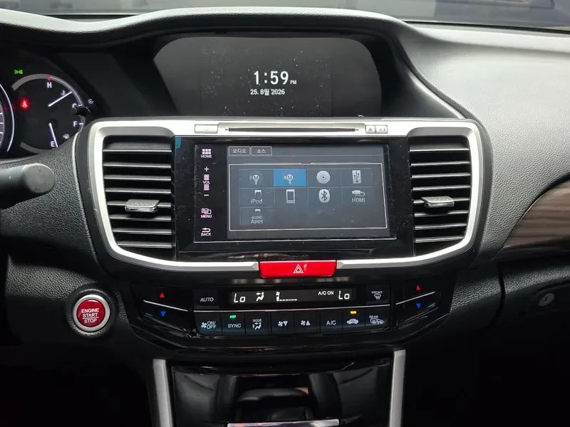Honda Accord 2.4 9Th Generation, снимка 14 - Автомобили и джипове - 55841694