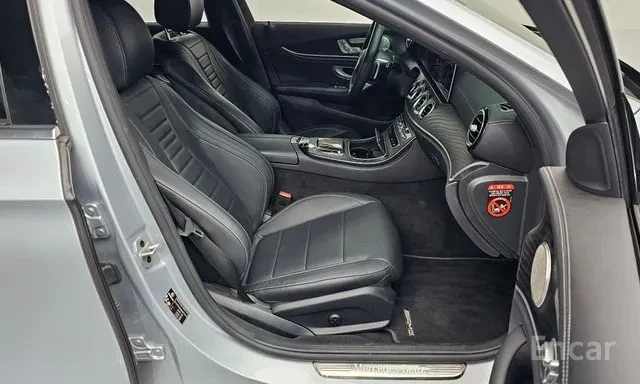 Mercedes-Benz E 220 D * 4MATIC * AMG LINE * 360 * FACE * , снимка 12 - Автомобили и джипове - 56116893
