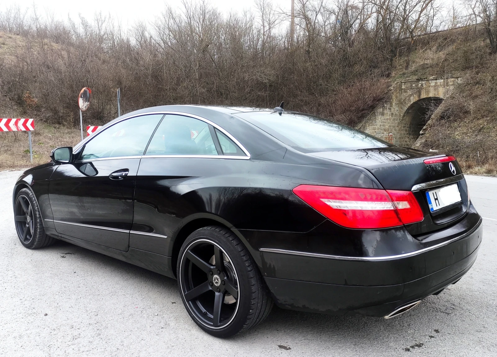 Mercedes-Benz E 500 ГЕРМАНИЯ* DISTRONIC* Panorama* KeylessGO - изображение 9