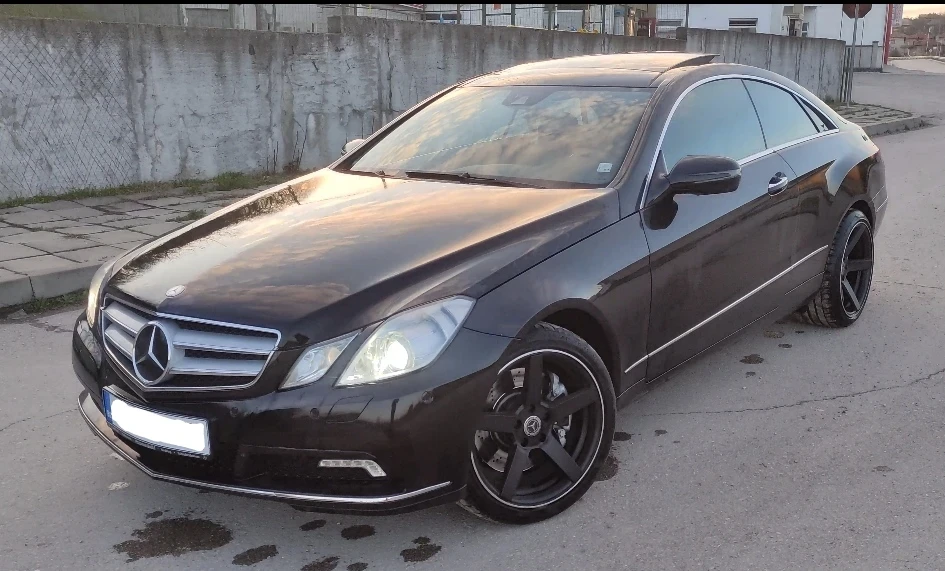 Mercedes-Benz E 500 ГЕРМАНИЯ* DISTRONIC* Panorama* KeylessGO - изображение 2