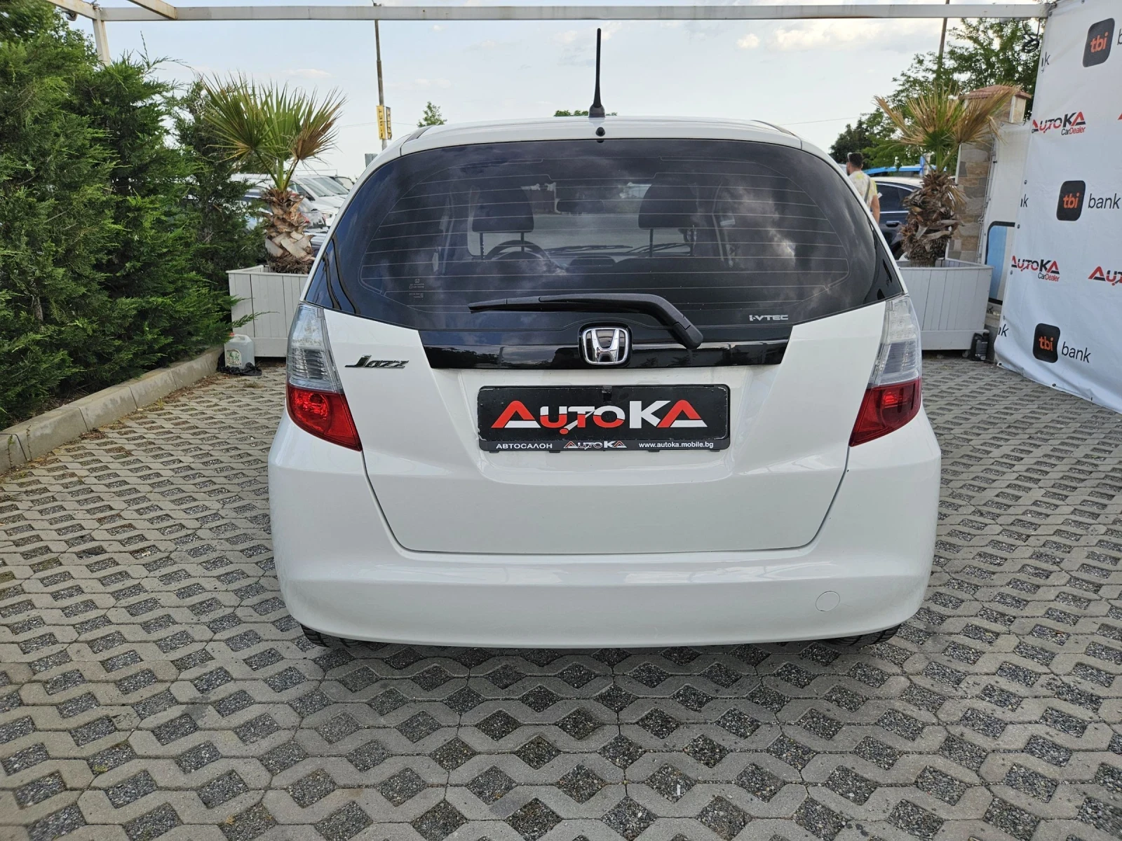 Honda Jazz 1.4i-99кс= АВТОМАТ= 108.000км= ПАНОРАМА= КЛИМАТРОН - изображение 4