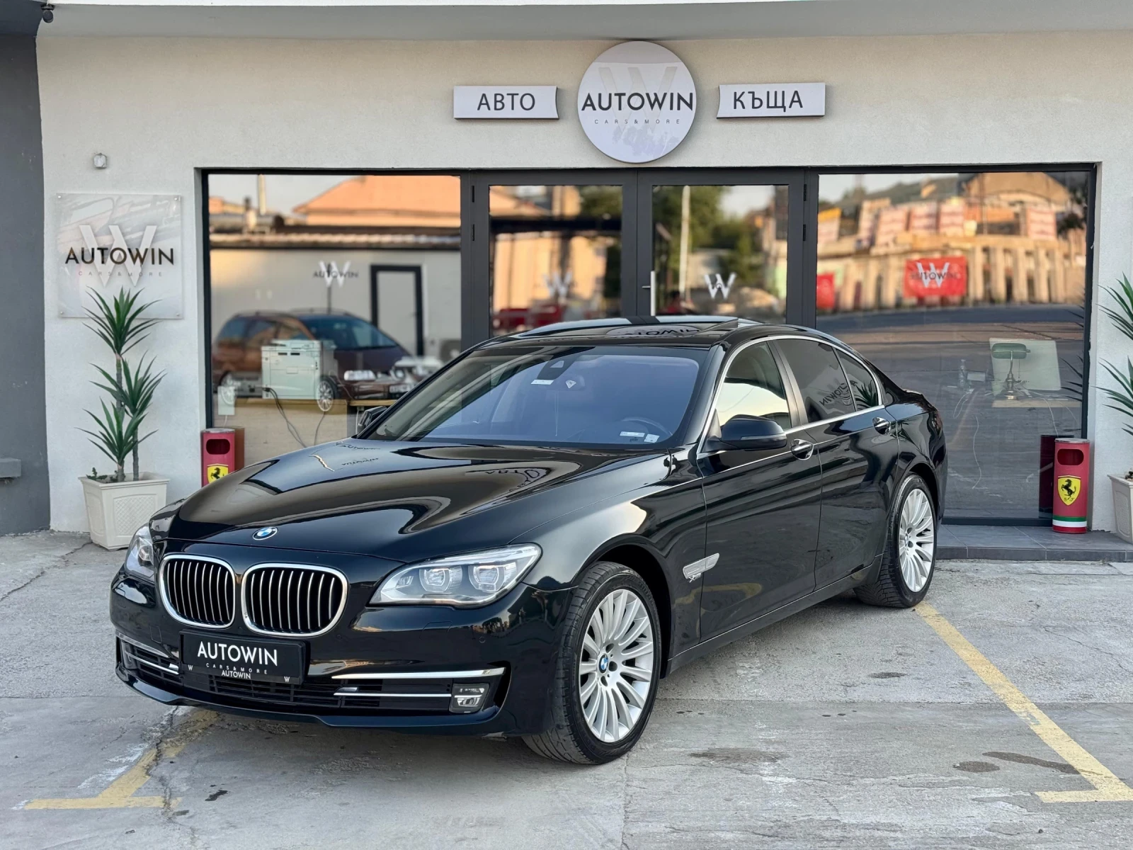BMW 750 M50d Long Facelift - изображение 4