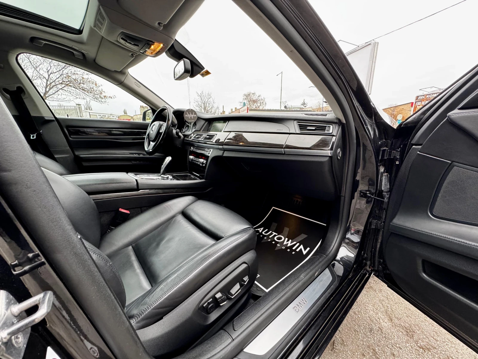 BMW 750 M50d Long Facelift | Mobile.bg — изображение 11