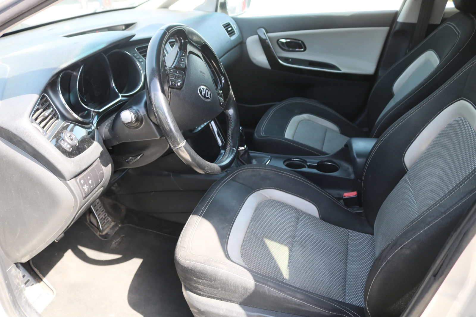 Kia Ceed 1.6 CRDI - изображение 6