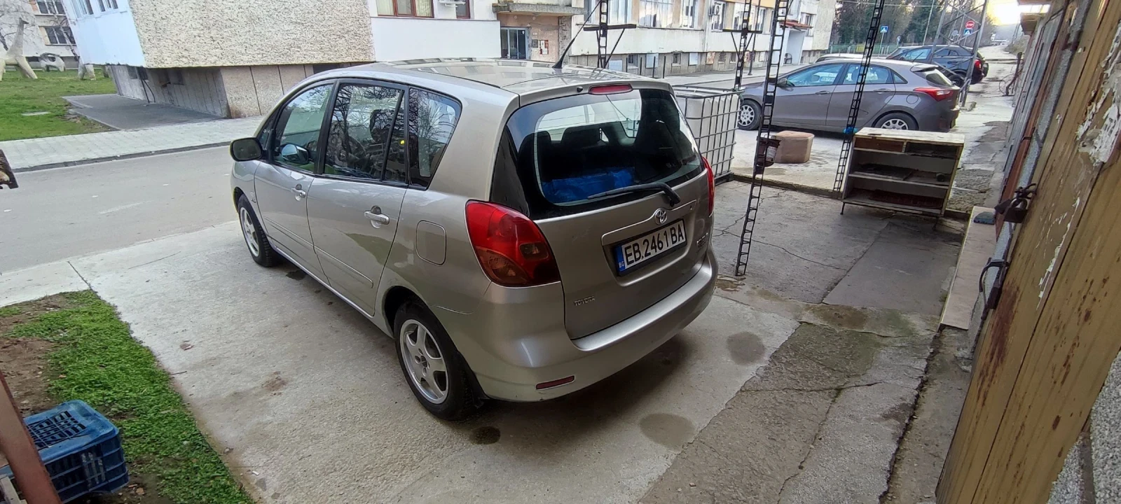 Toyota Corolla verso D4D - изображение 3