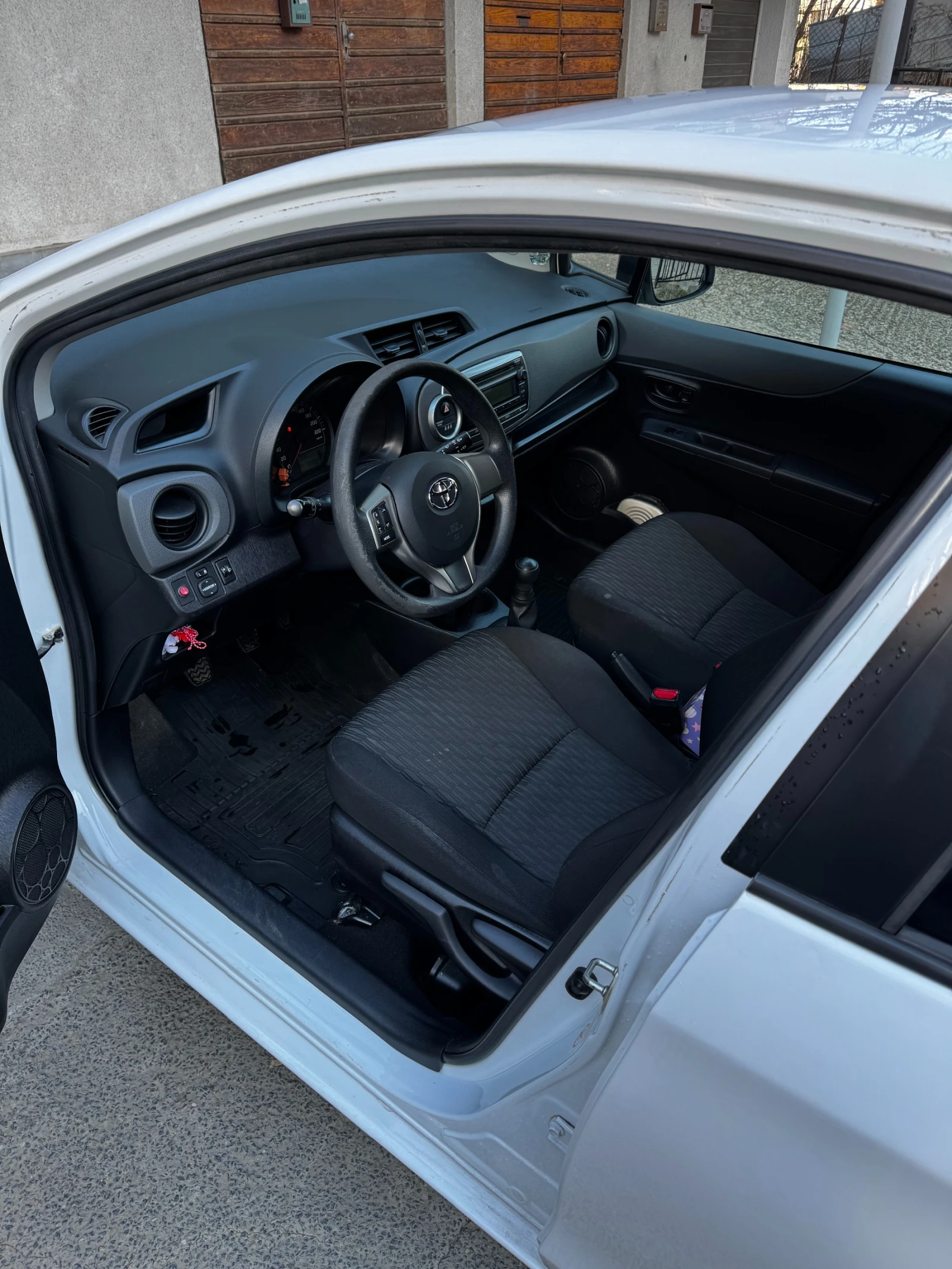 Toyota Yaris 1.0 | Mobile.bg � ����������� 9