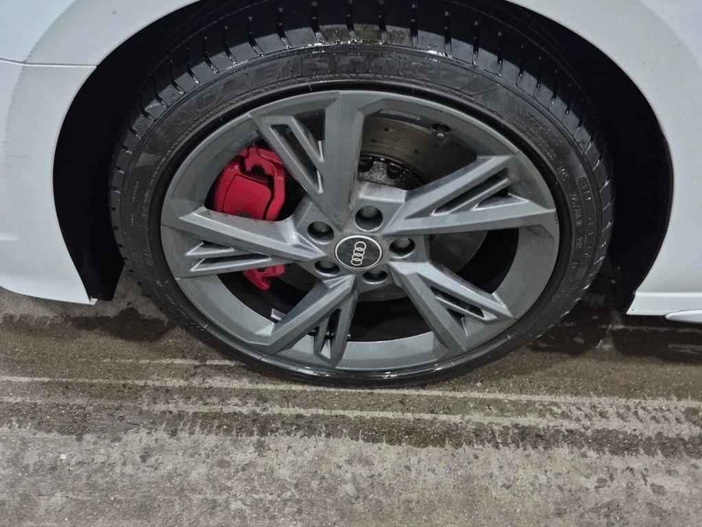 Audi S3 / KOMFORT / VOICE CONTROL / PANO / CARFAX - изображение 8