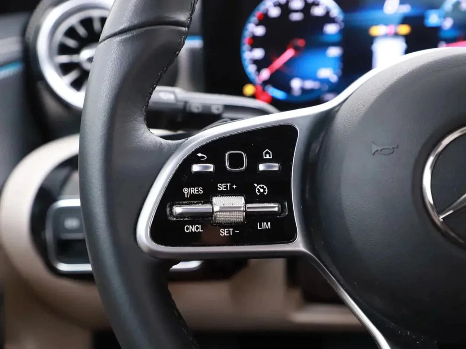 Mercedes-Benz CLA 180 Shooting Brake * Widescreen MBUX LED Carplay | Mobile.bg � ����������� 8