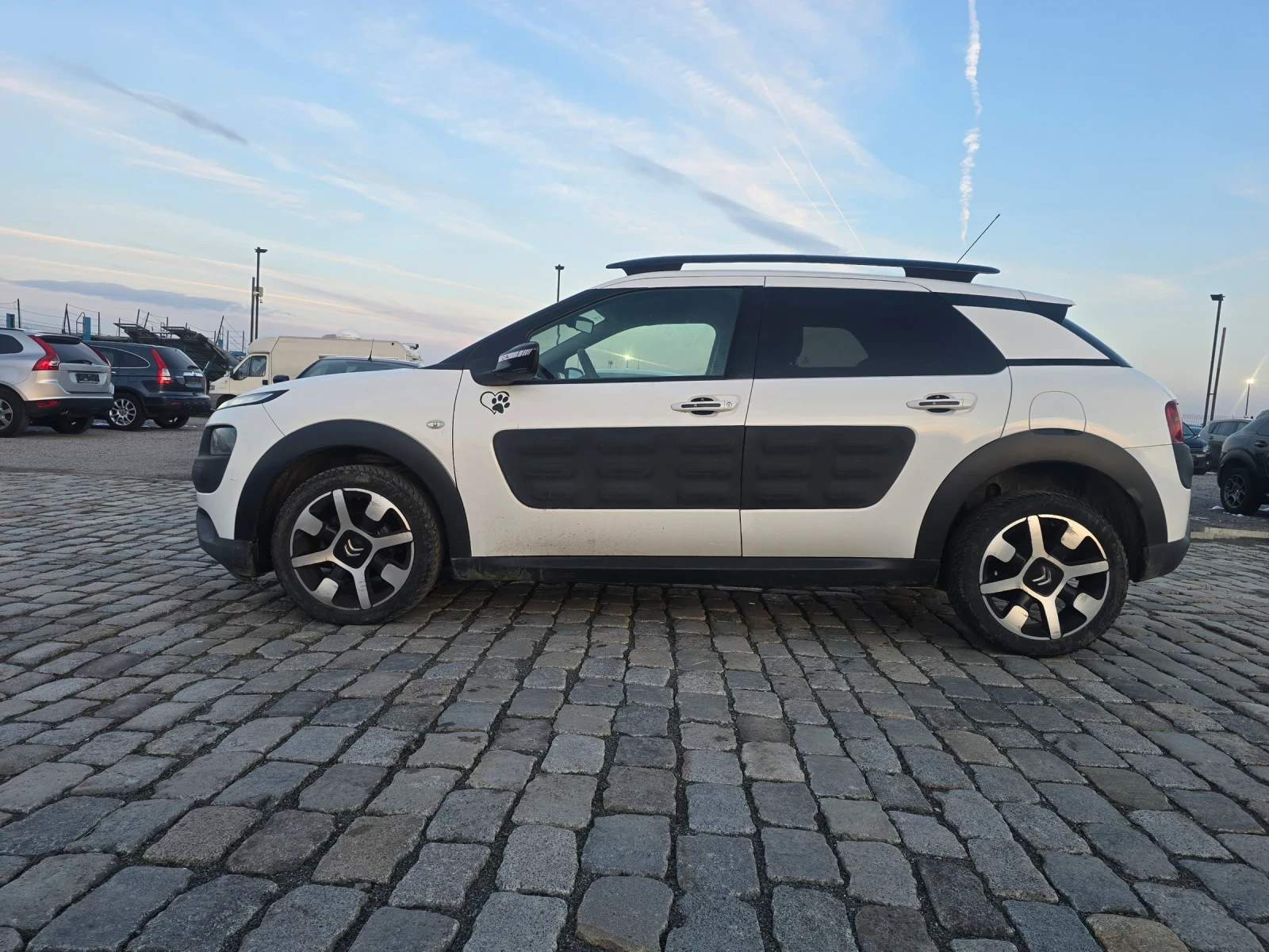 Citroen C4 Cactus 1.6HDI 99�� ���� 6� 2 ���� | Mobile.bg � ����������� 1