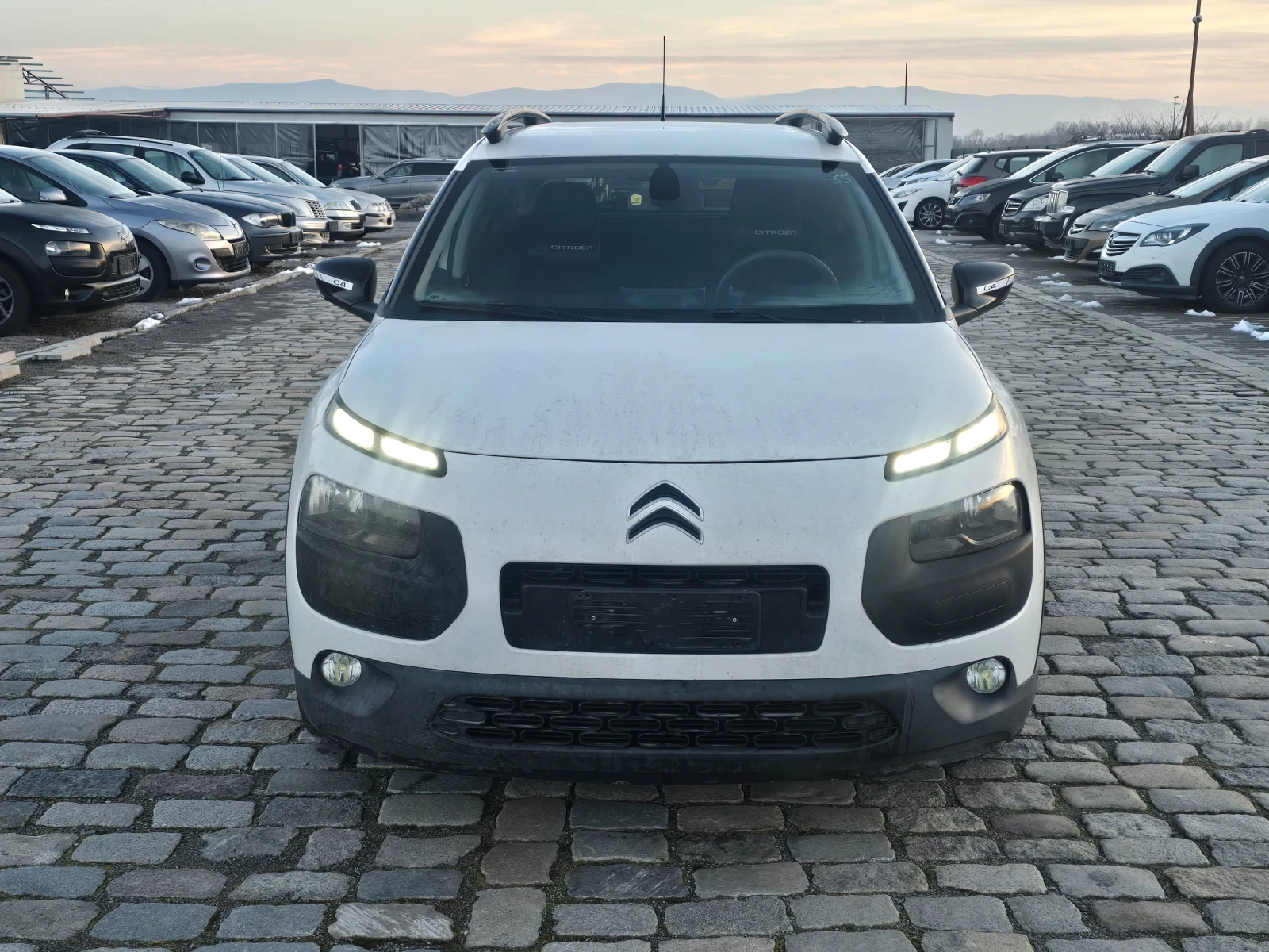 Citroen C4 Cactus 1.6HDI 99�� ���� 6� 2 ���� | Mobile.bg � ����������� 3