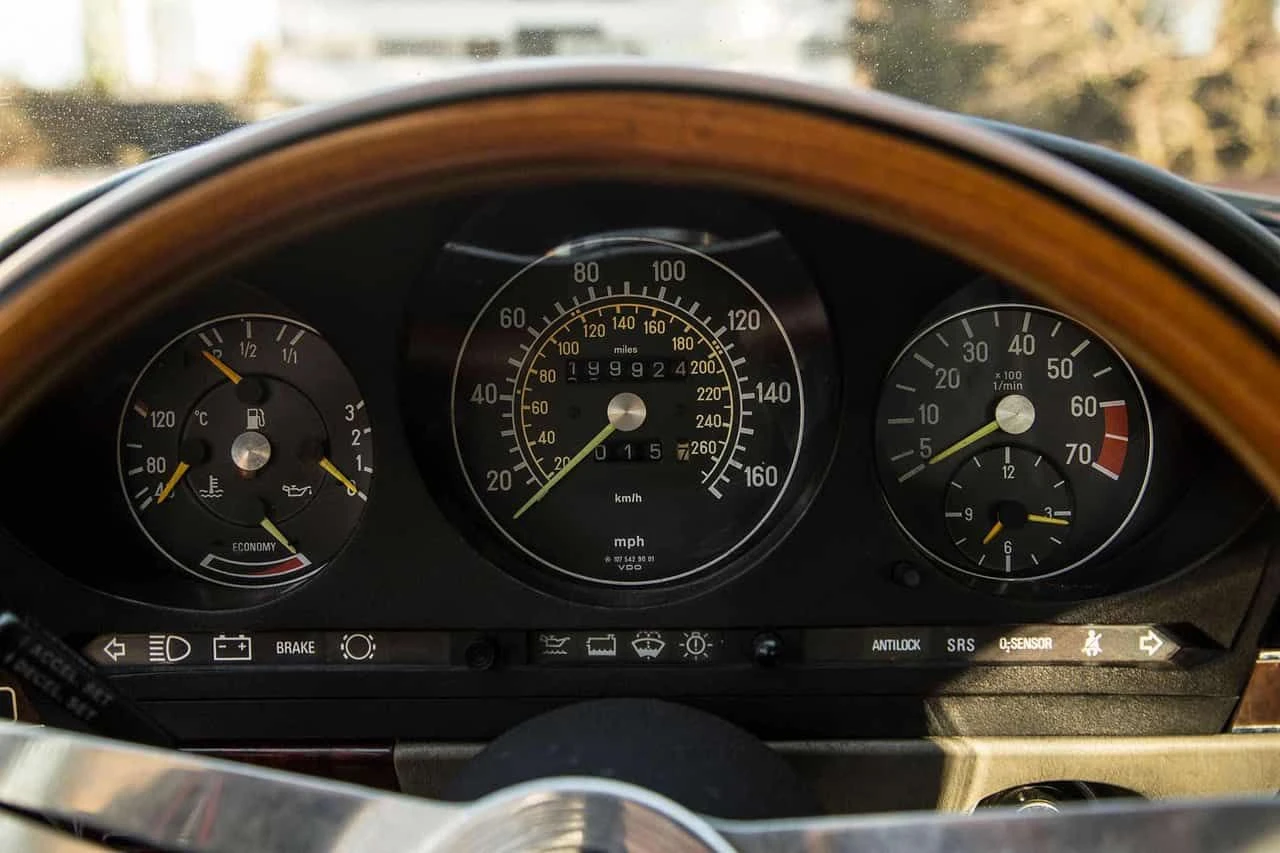 Mercedes-Benz 560 560SL/Кабрио/Клип - изображение 8