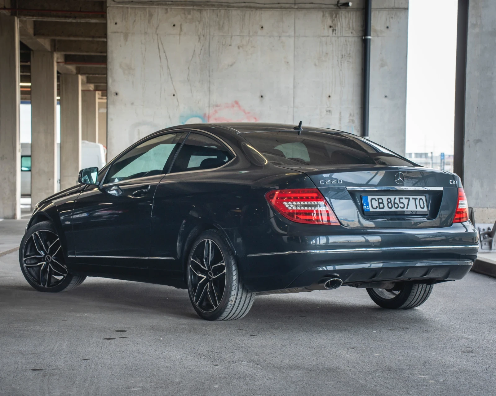 Mercedes-Benz C 220, снимка 3 - Автомобили и джипове - 54185411