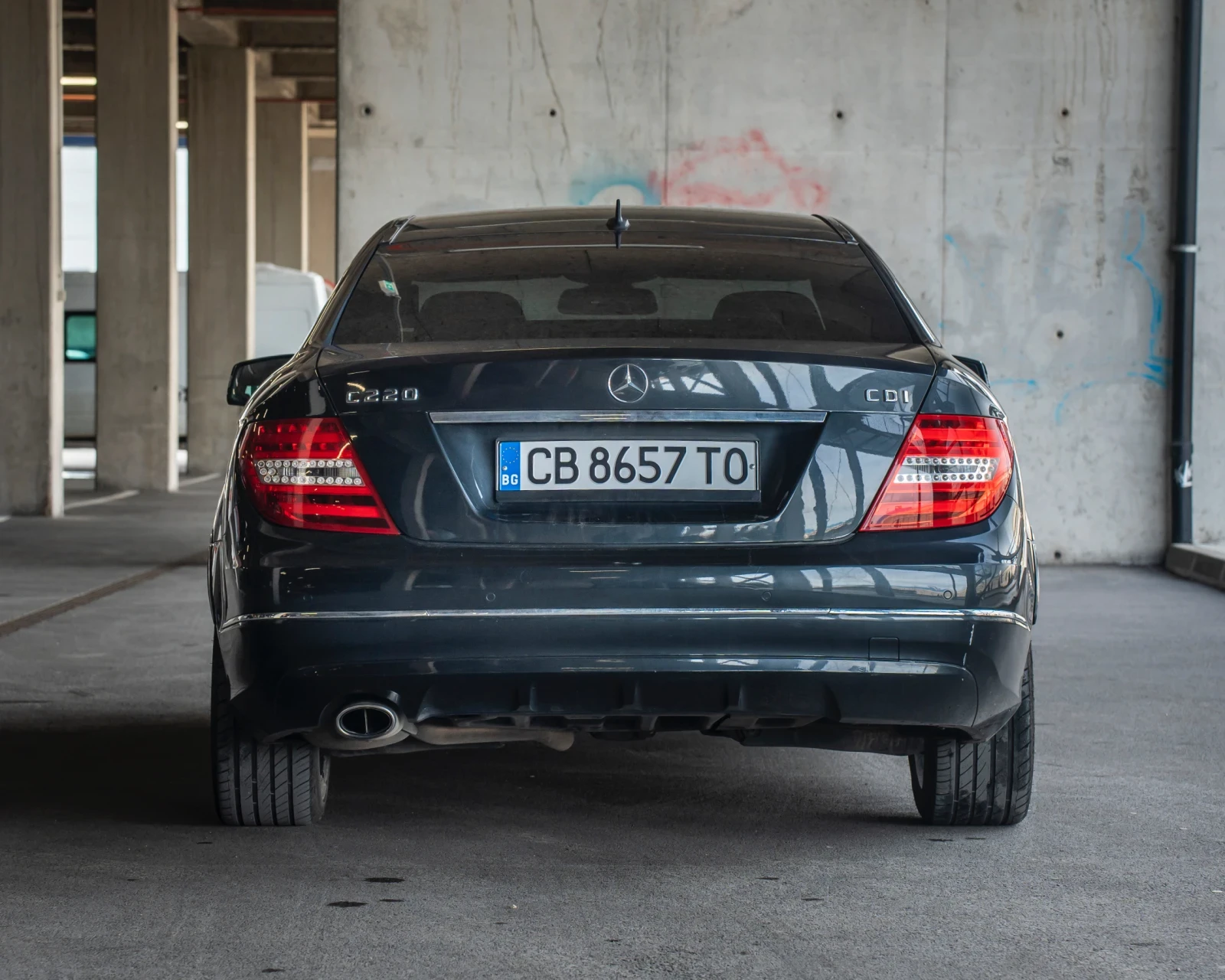 Mercedes-Benz C 220, снимка 4 - Автомобили и джипове - 54185411