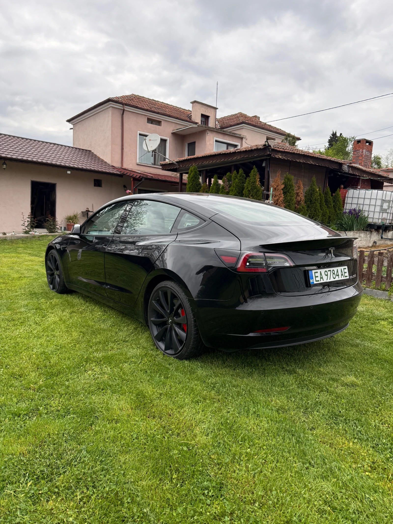 Tesla Model 3 Performance, снимка 5 - Автомобили и джипове - 54383265