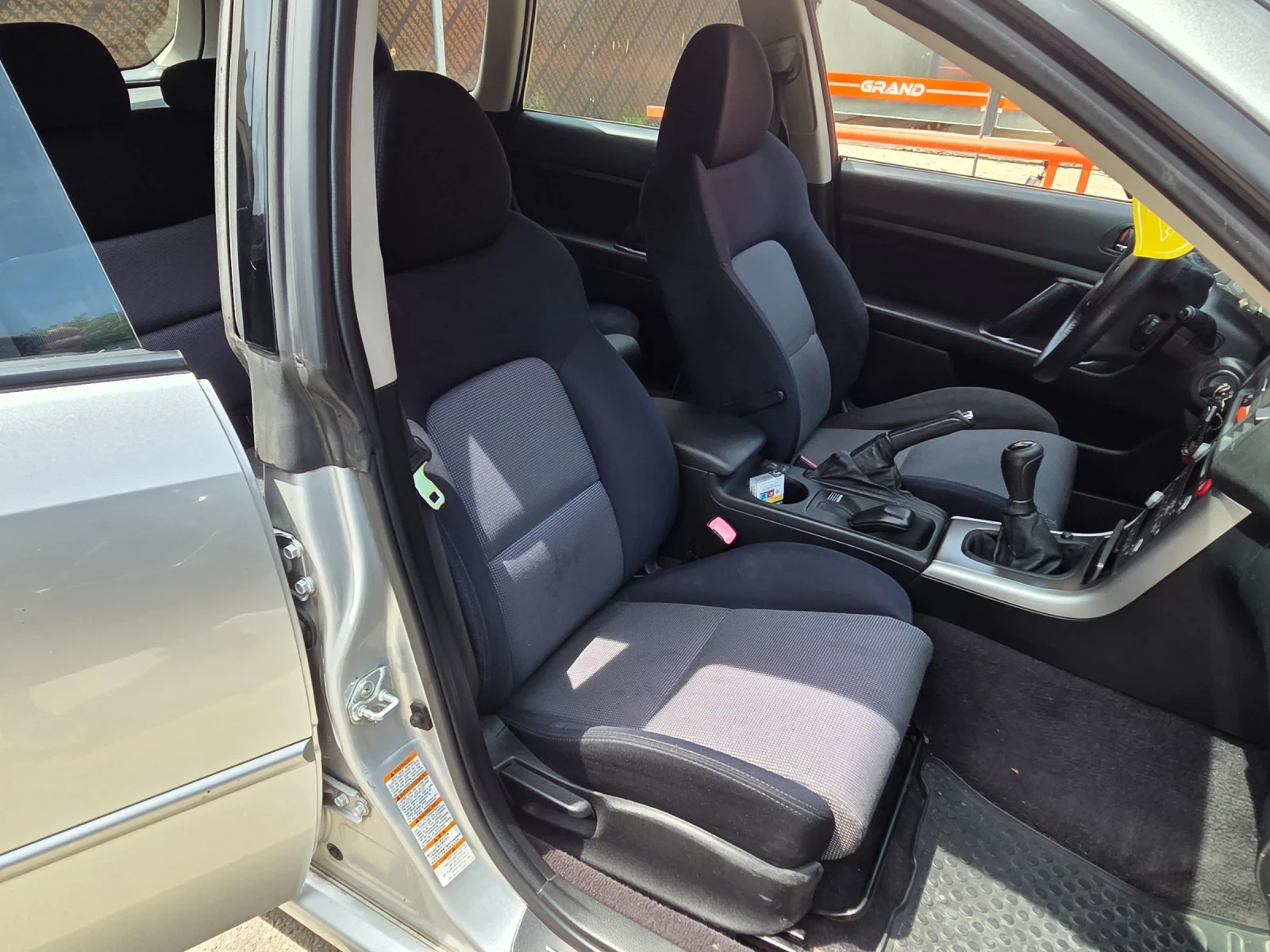 Subaru Legacy 2.0R | Mobile.bg � ����������� 10