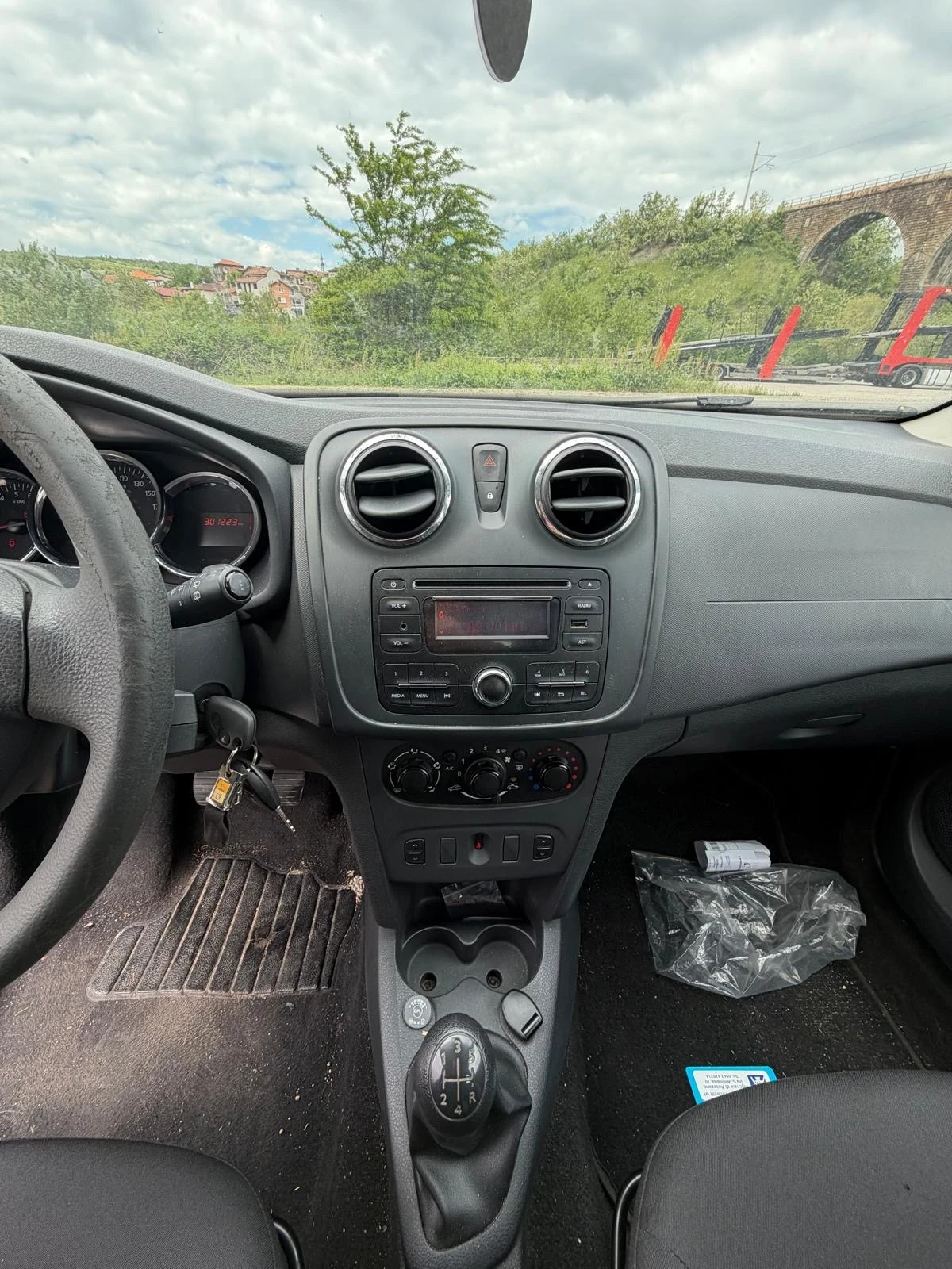 Dacia Sandero, снимка 12 - Автомобили и джипове - 54611314