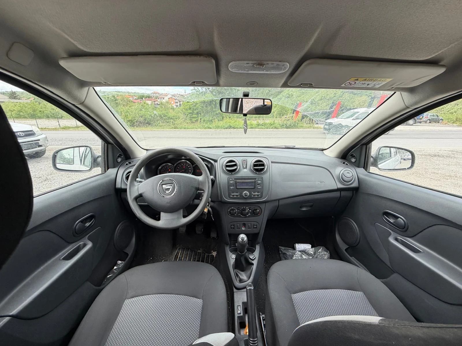 Dacia Sandero, снимка 9 - Автомобили и джипове - 54611314
