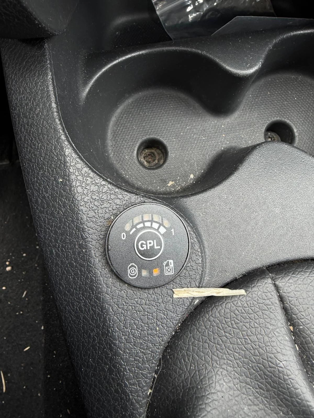 Dacia Sandero, снимка 13 - Автомобили и джипове - 54611314