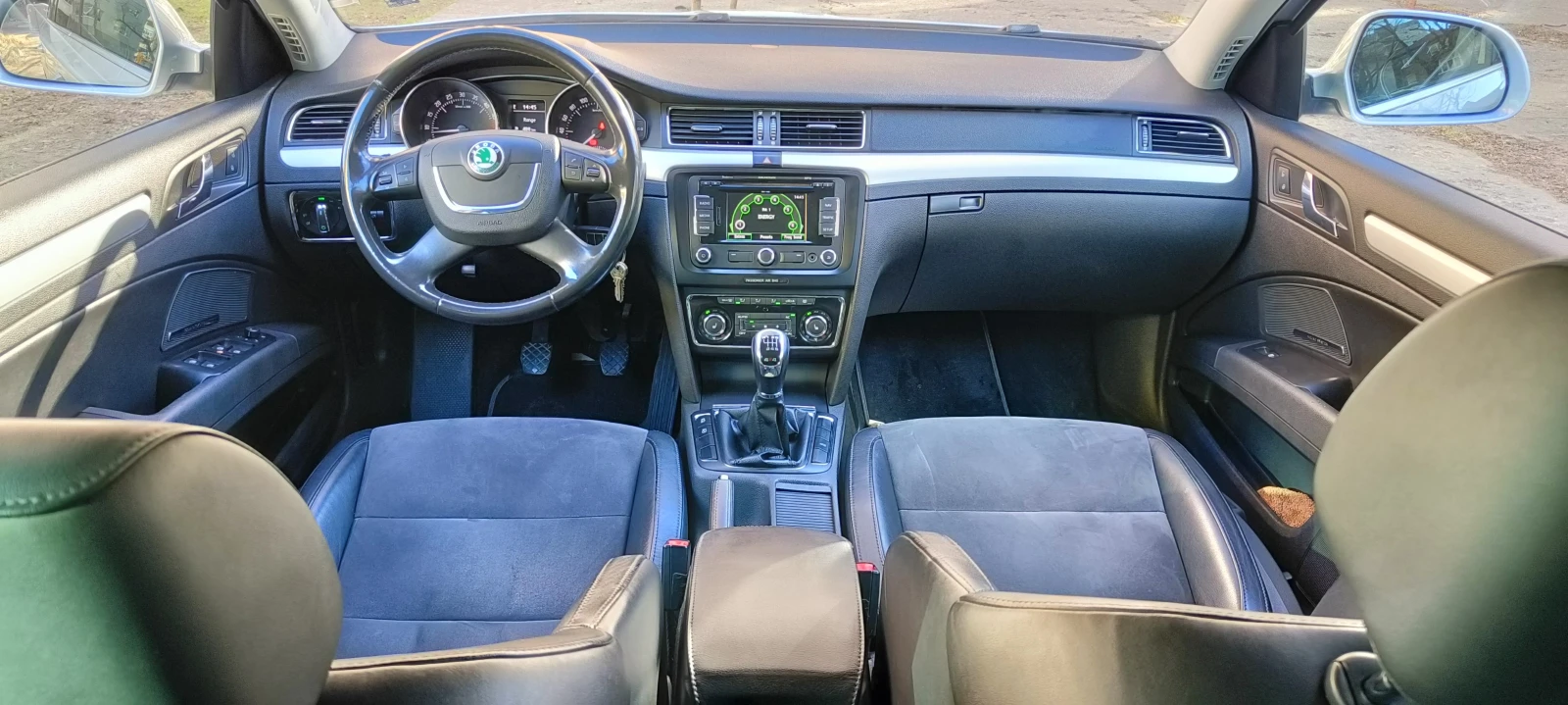 Skoda Superb, снимка 6 - Автомобили и джипове - 54782835