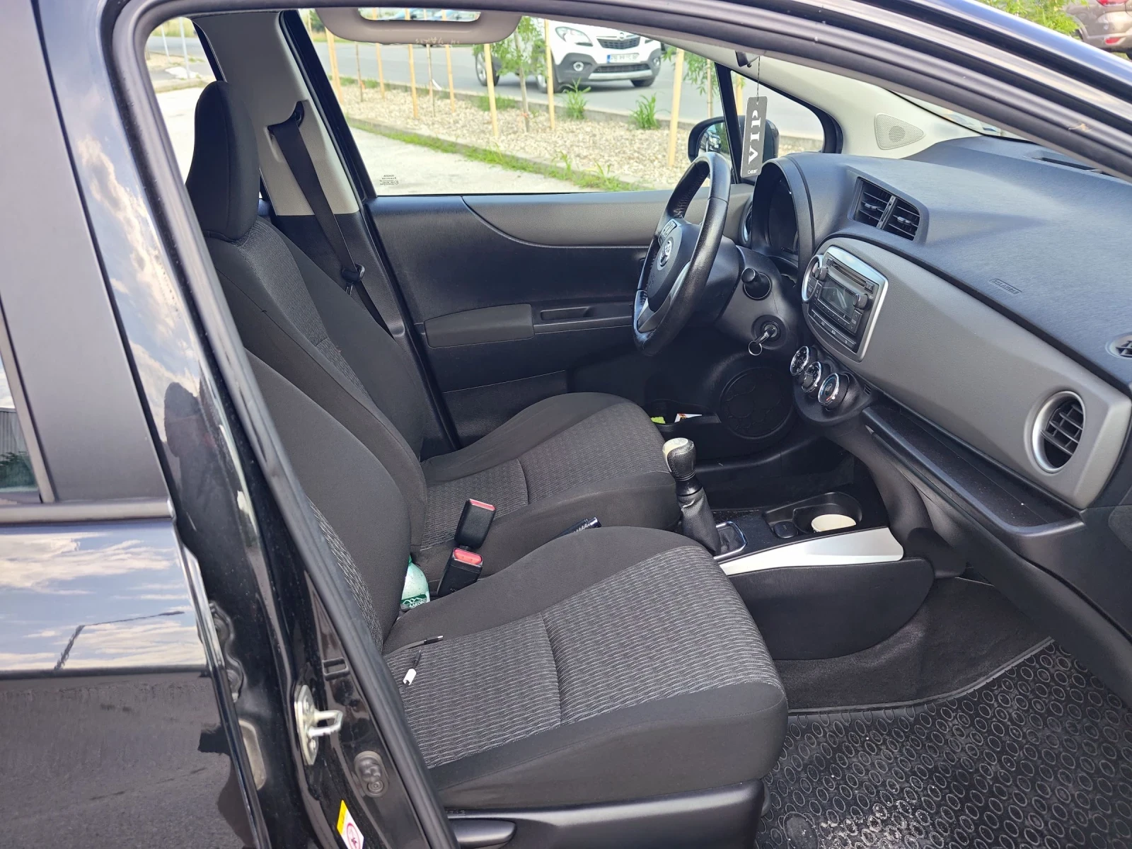 Toyota Yaris Gaz/Brc 1.0 70hp klima, снимка 10 - Автомобили и джипове - 54866482