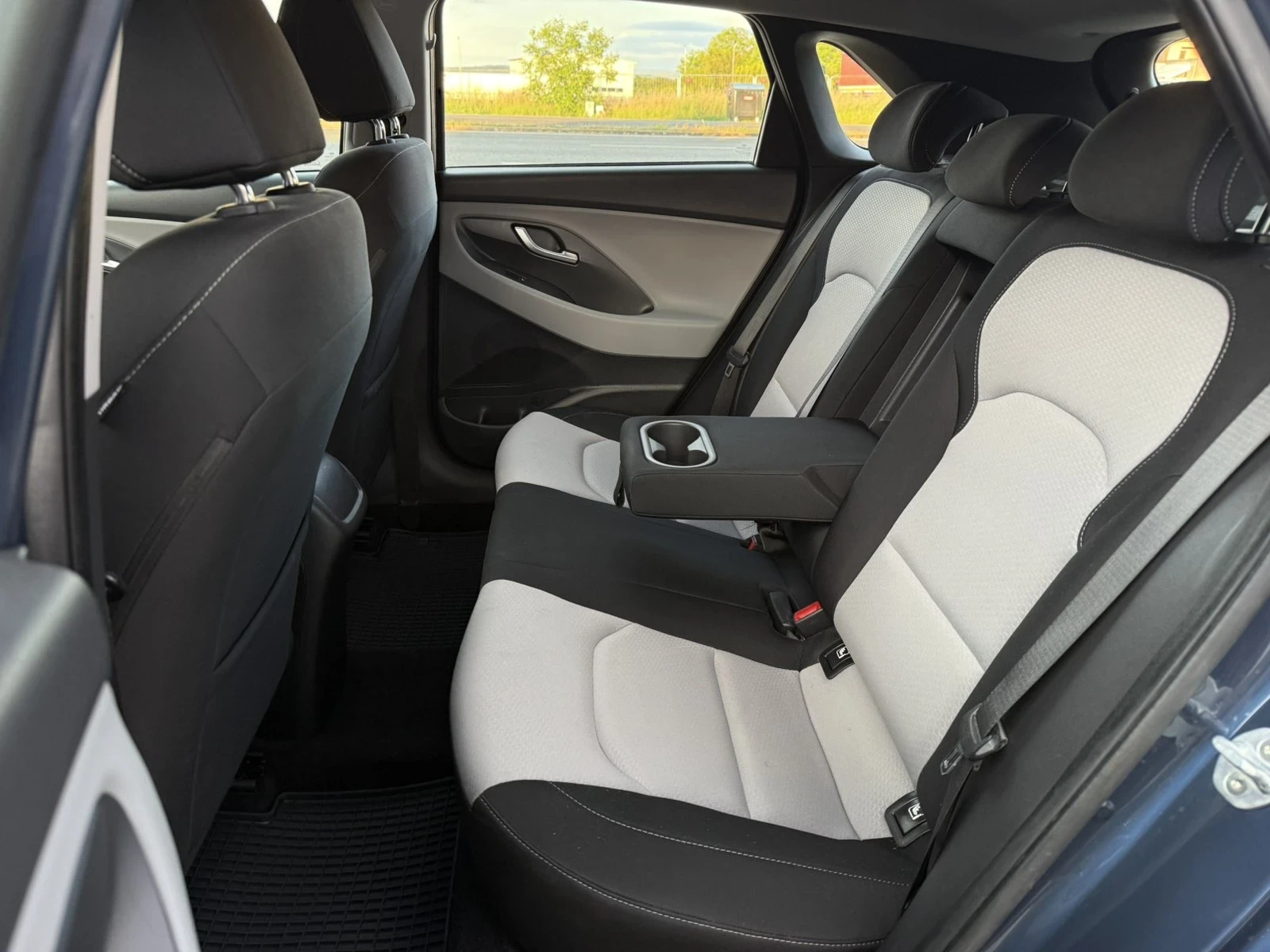 Hyundai I30 1.4i /Trend | Mobile.bg � ����������� 11
