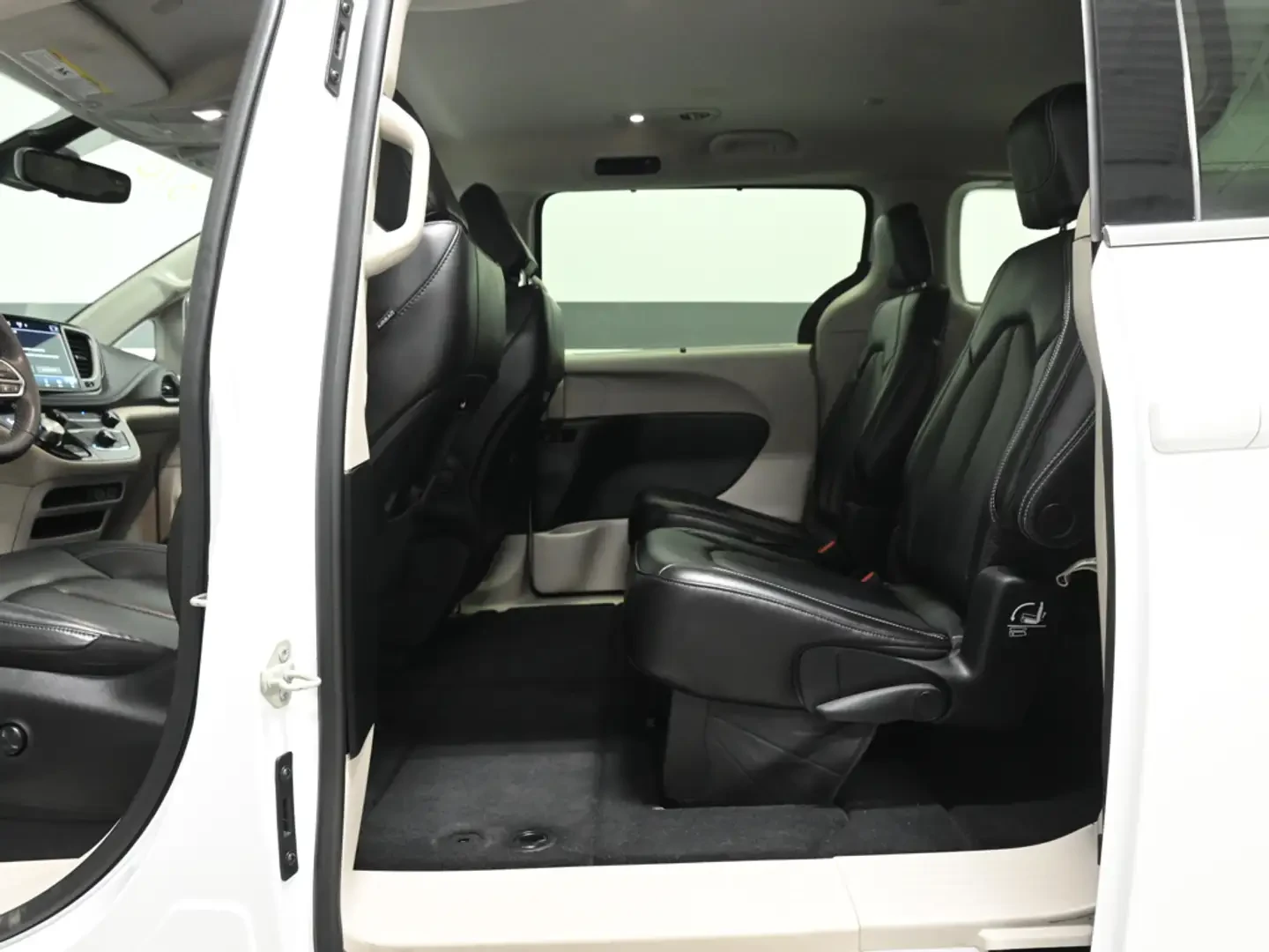 Chrysler Pacifica Pacifica, снимка 15 - Автомобили и джипове - 55055404