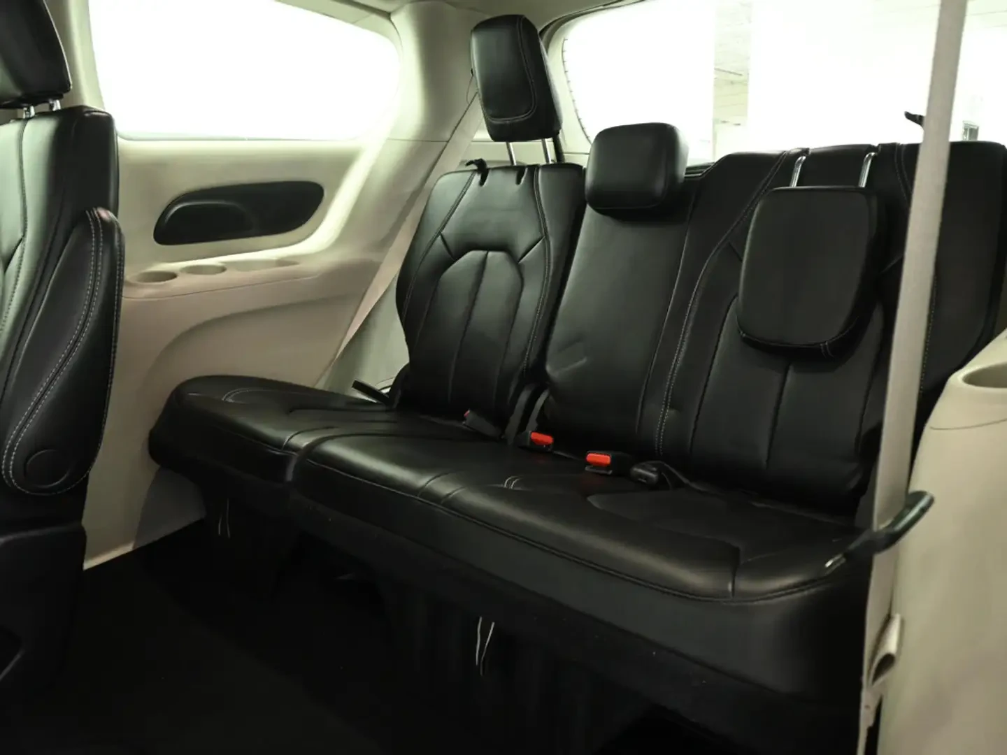 Chrysler Pacifica Pacifica, снимка 16 - Автомобили и джипове - 55055404