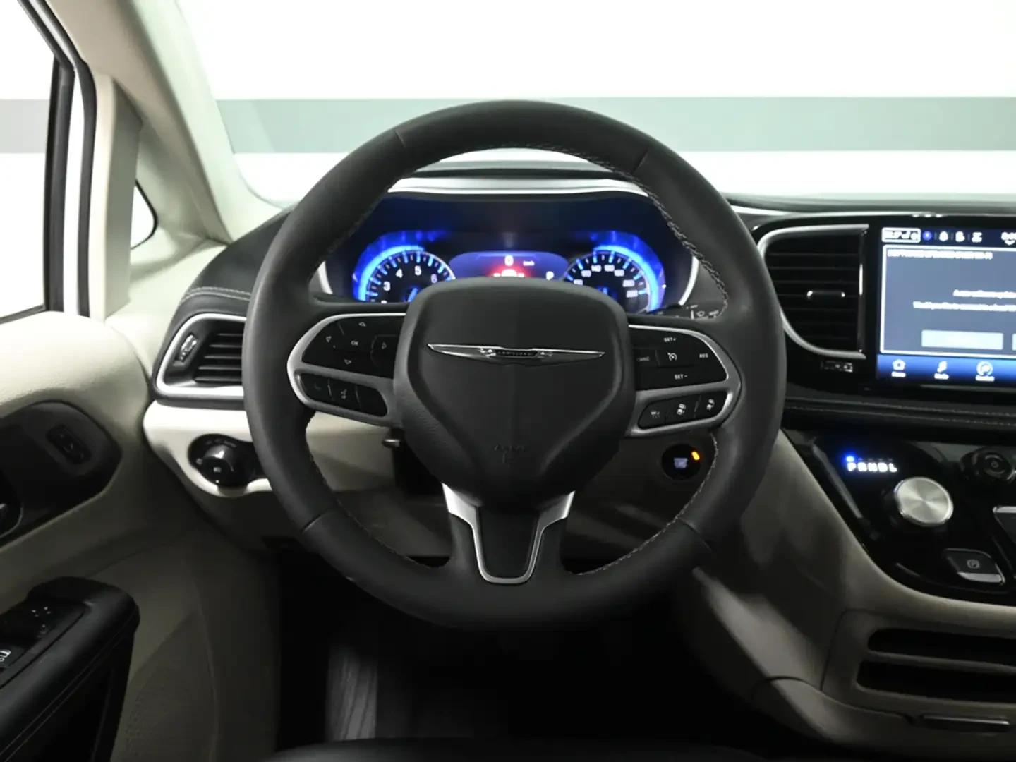 Chrysler Pacifica Pacifica, снимка 11 - Автомобили и джипове - 55055404