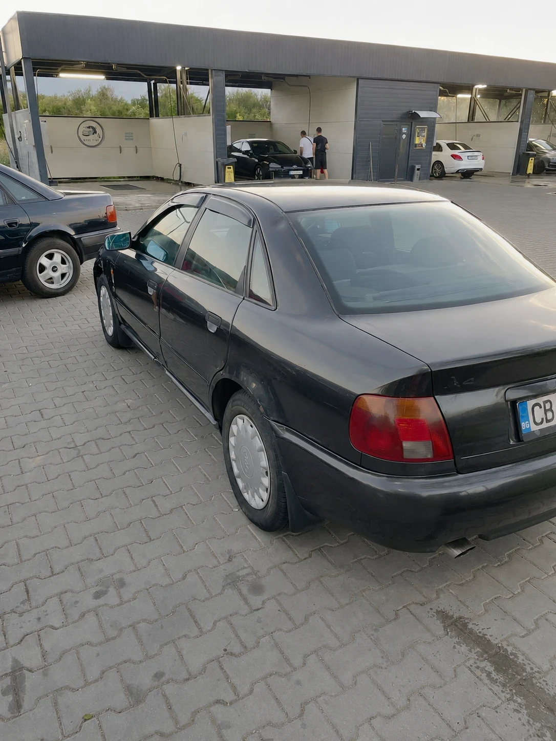 Audi A4 1.6 ADP 8 клапана, снимка 6 - Автомобили и джипове - 55063751