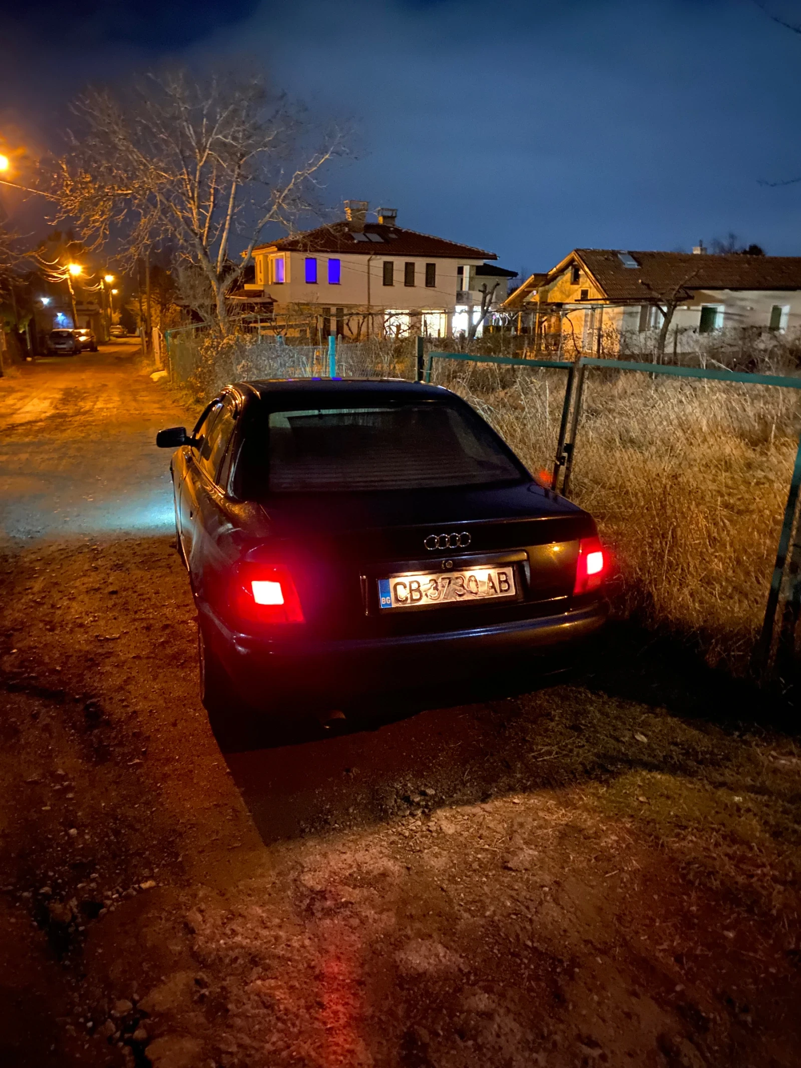 Audi A4 1.6 ADP 8 клапана, снимка 11 - Автомобили и джипове - 55063751