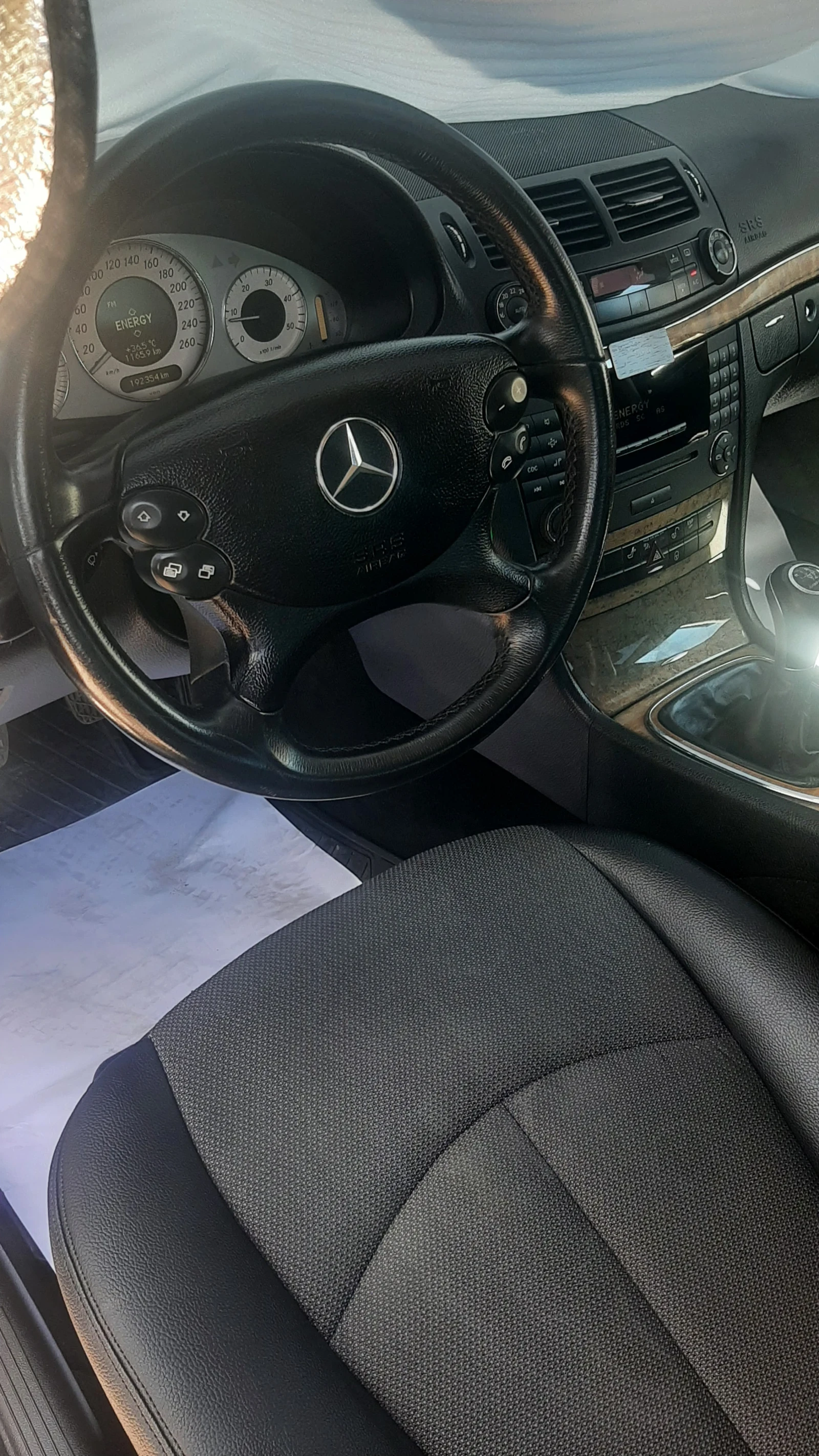 Mercedes-Benz E 220 EVO Avantgarde , снимка 8 - Автомобили и джипове - 55164906