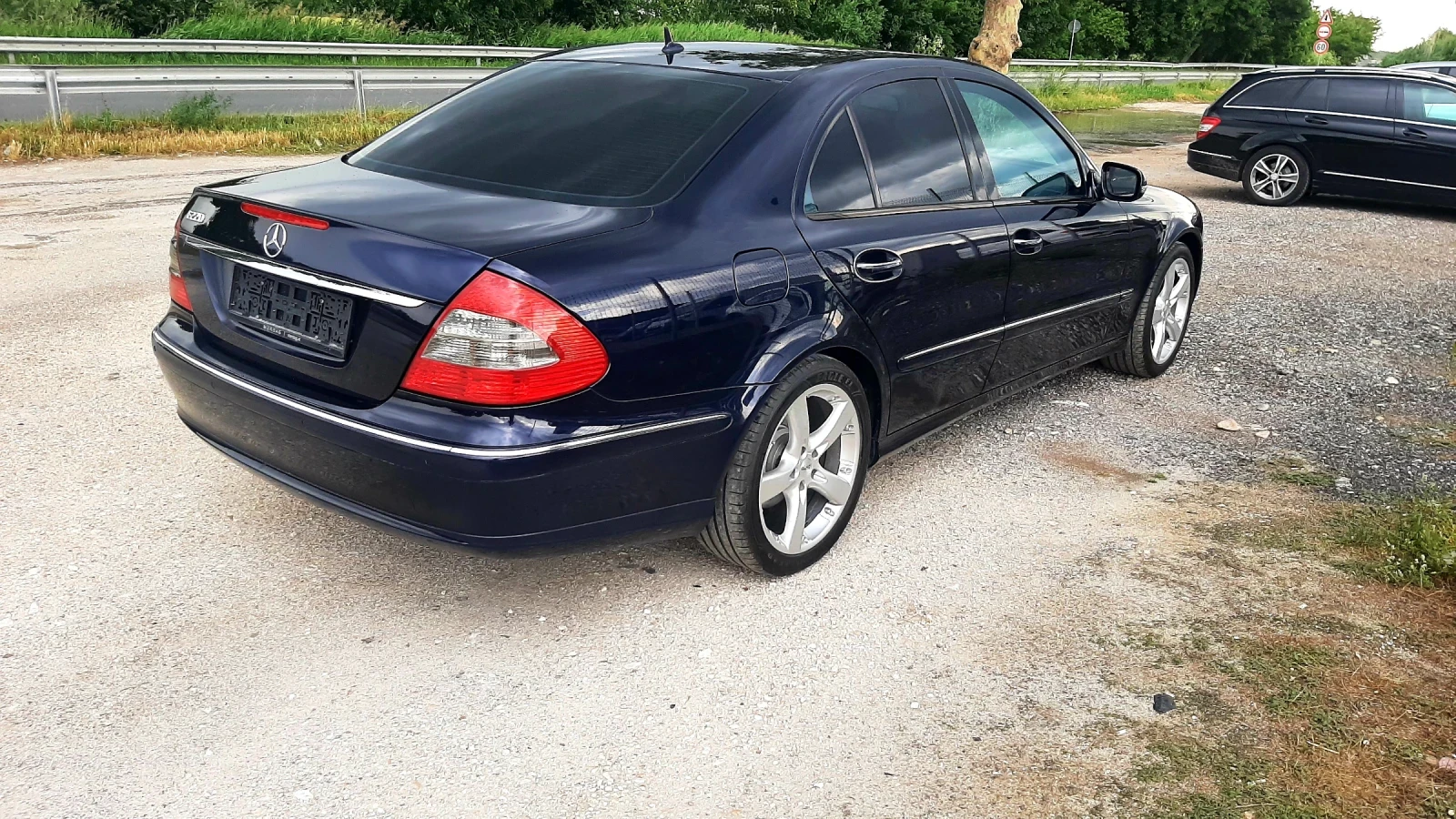 Mercedes-Benz E 220 EVO Avantgarde , снимка 4 - Автомобили и джипове - 55164906
