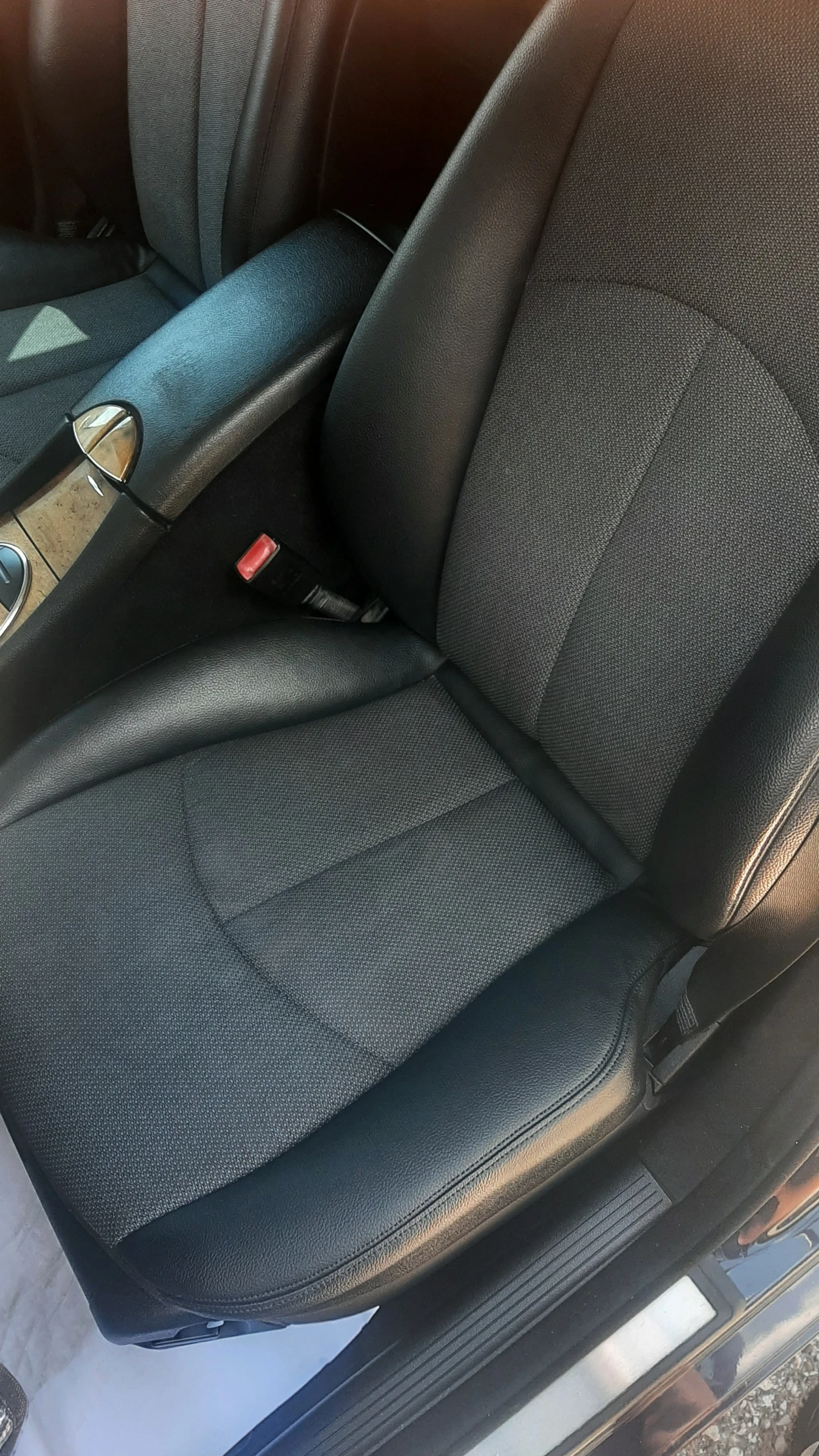 Mercedes-Benz E 220 EVO Avantgarde , снимка 9 - Автомобили и джипове - 55164906