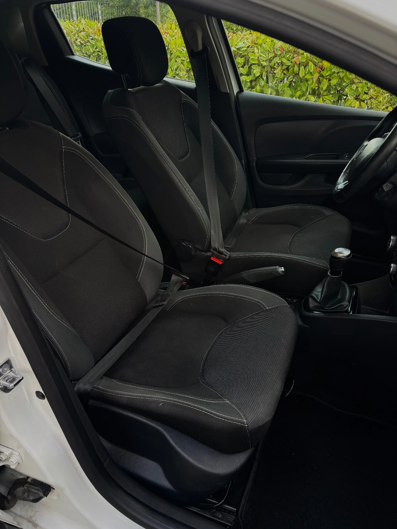 Renault Clio Renault Clio 1.5dci 90к.с. Euro 6, снимка 8 - Автомобили и джипове - 55327005
