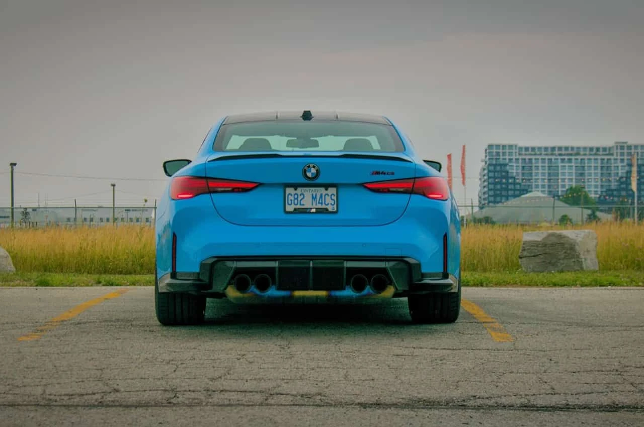 BMW M4 * CS * АВТОКРЕДИТ БЕЗ ПЪРВОНАЧАЛНА ВНОСКА* , снимка 4 - Автомобили и джипове - 55648746