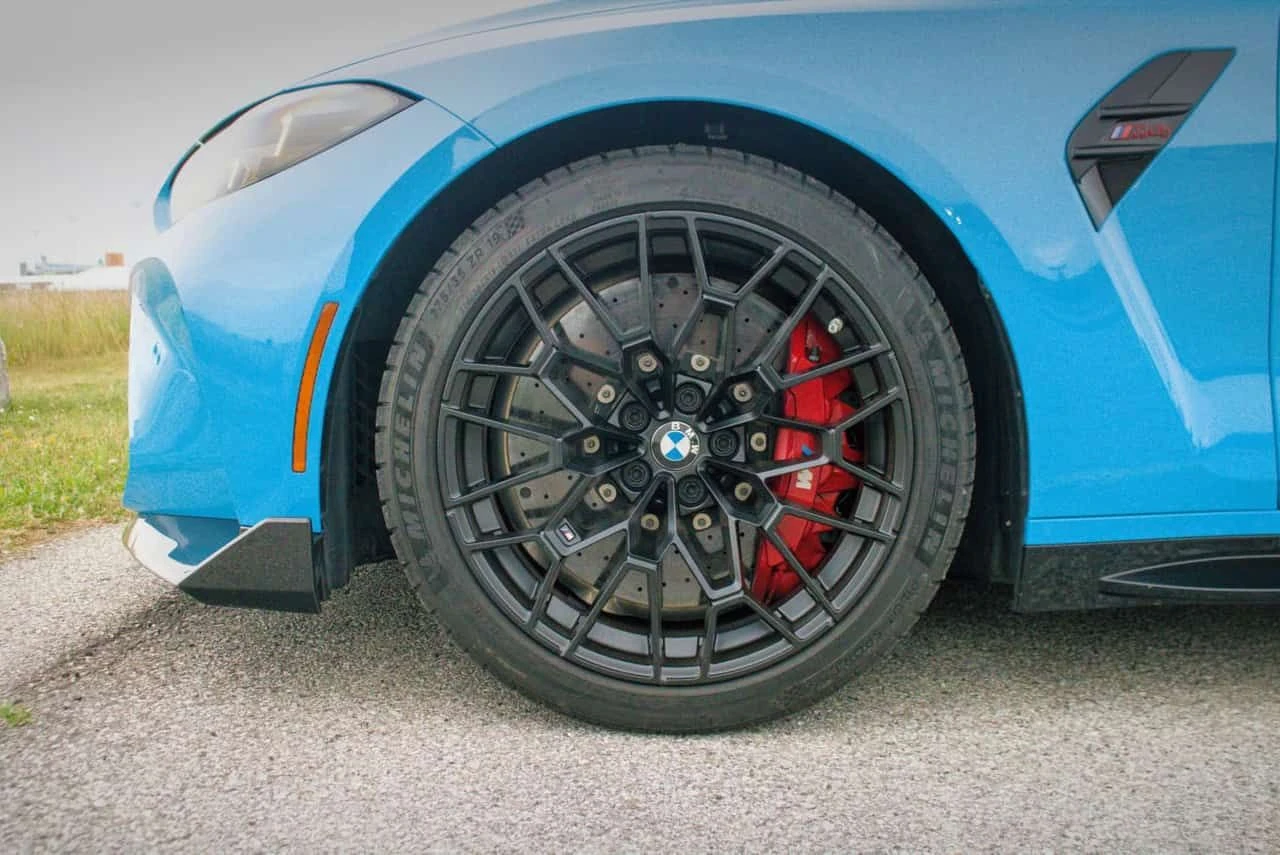 BMW M4 * CS * АВТОКРЕДИТ БЕЗ ПЪРВОНАЧАЛНА ВНОСКА* , снимка 7 - Автомобили и джипове - 55648746