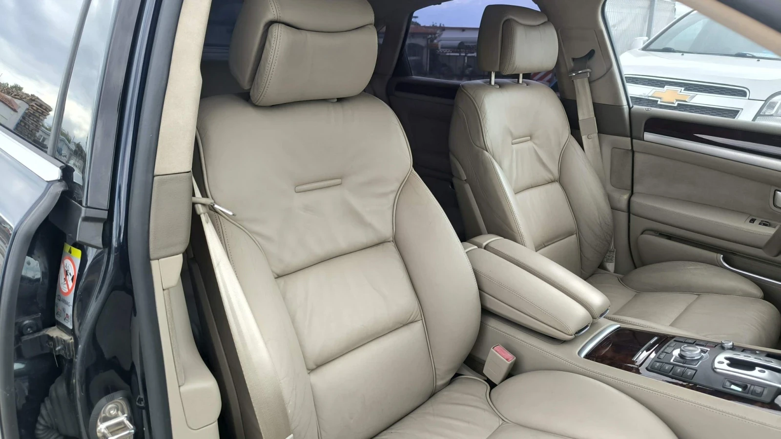 Audi A8 4.2FSI, снимка 9 - Автомобили и джипове - 56313827