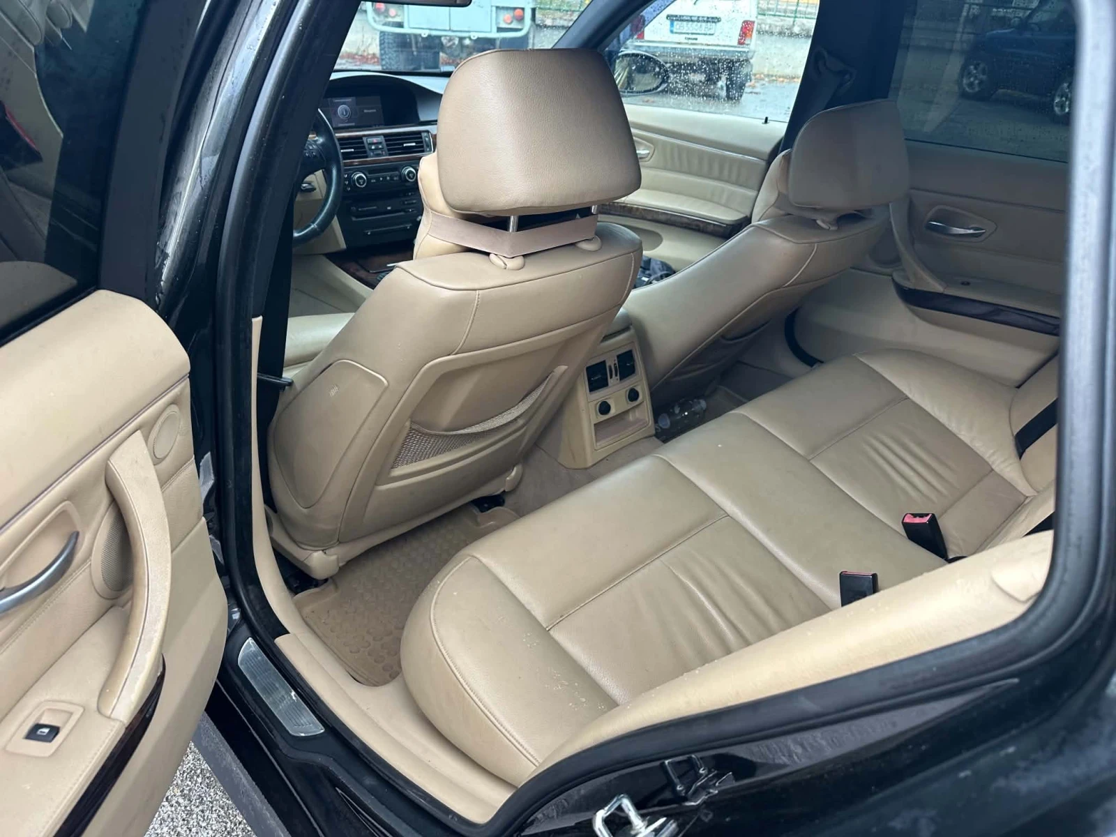 BMW 330 Е91  M57, снимка 7 - Автомобили и джипове - 56615191