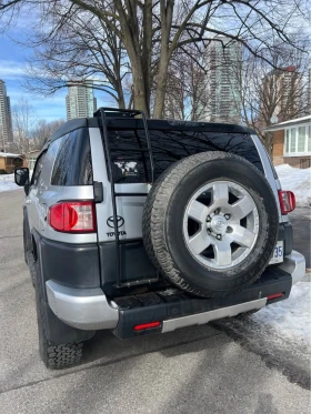 Toyota Fj cruiser CARFAX /CarPlay Android Auto, LED off road lights, снимка 6