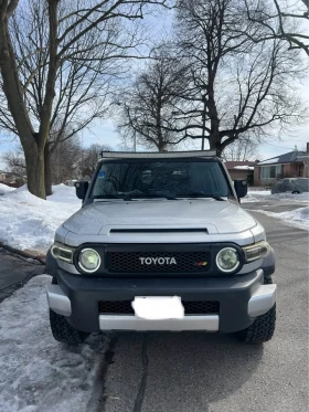 Toyota Fj cruiser CARFAX /CarPlay Android Auto, LED off road lights, снимка 1