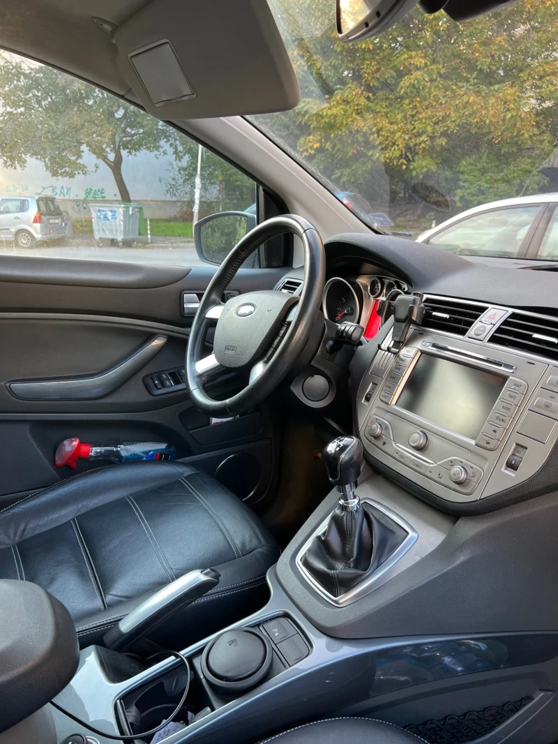 Ford Kuga, снимка 5 - Автомобили и джипове - 47616475