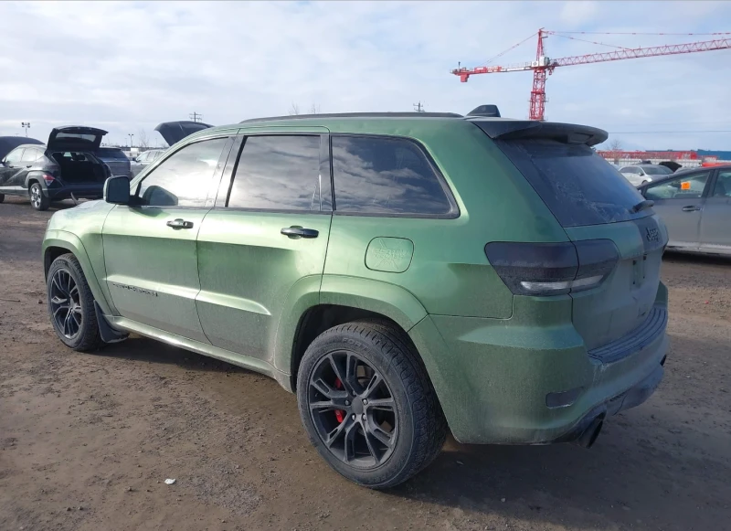 Jeep Grand cherokee SRT* DISTRONIC* PANO* ОБДУХ* HEADUP* KEYLESS* , снимка 4 - Автомобили и джипове - 49249717